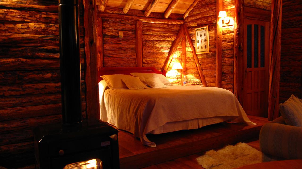 Mallin Colorado Ecolodge Aldana ภายนอก รูปภาพ
