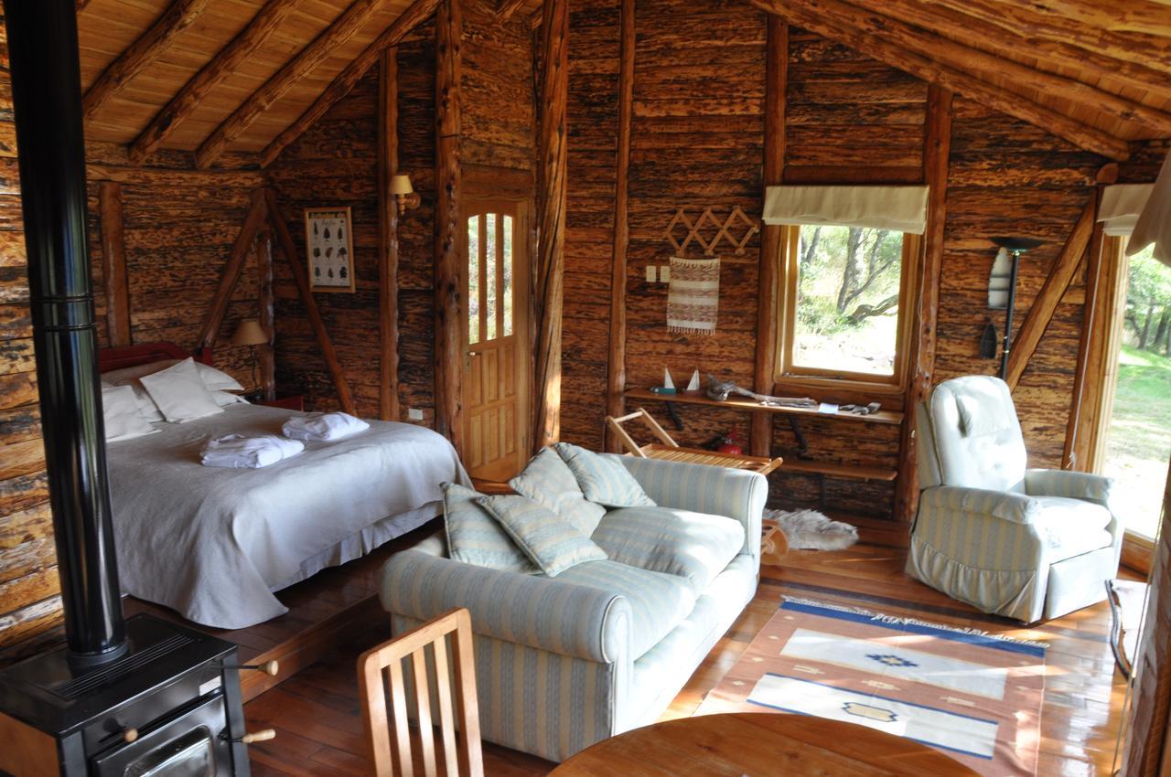 Mallin Colorado Ecolodge Aldana ภายนอก รูปภาพ