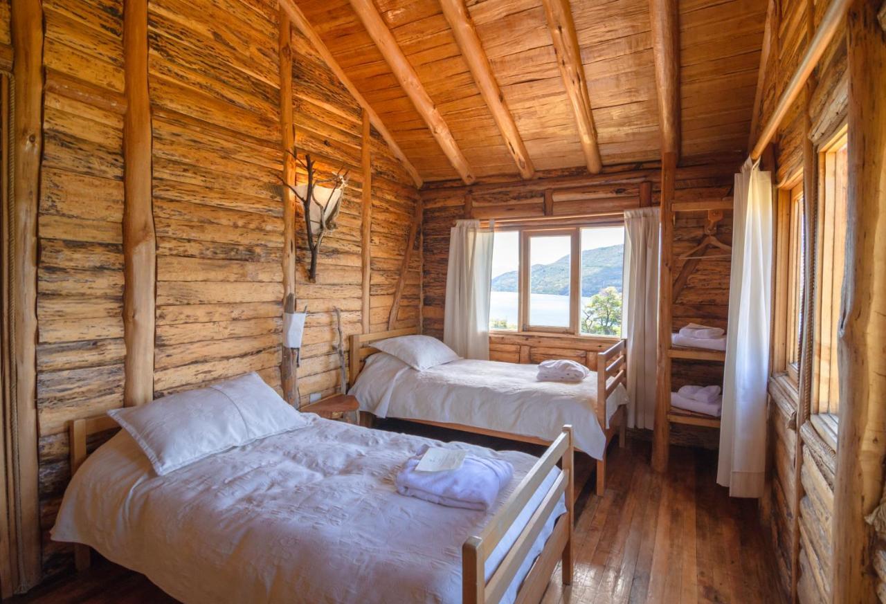 Mallin Colorado Ecolodge Aldana ภายนอก รูปภาพ