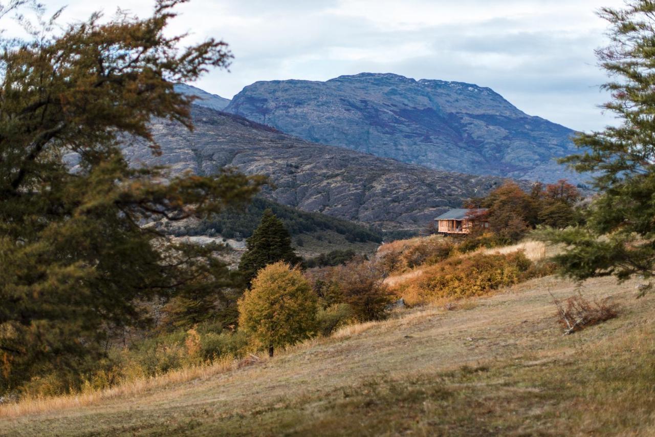 Mallin Colorado Ecolodge Aldana ภายนอก รูปภาพ