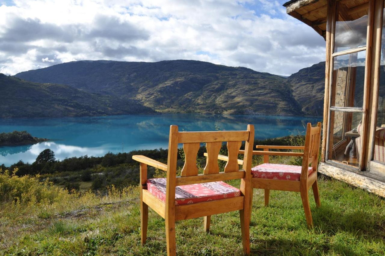 Mallin Colorado Ecolodge Aldana ภายนอก รูปภาพ